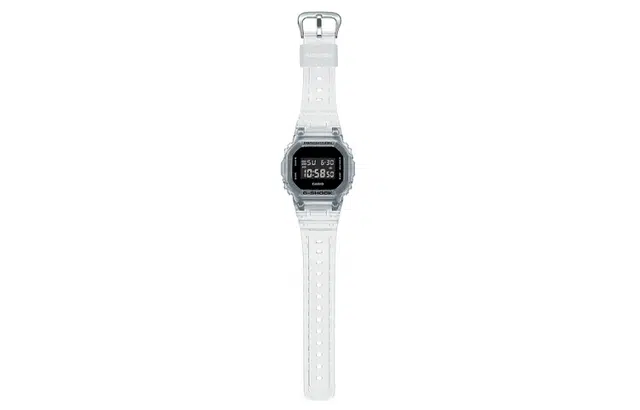 CASIO G-SHOCK 200 48.9*42.8mm DW-5600SKE-7-person