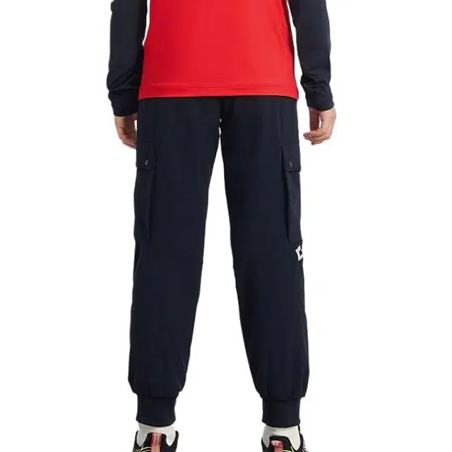 安踏儿童 速干亲肤吸汗针织运动裤 梦幻黑青少年