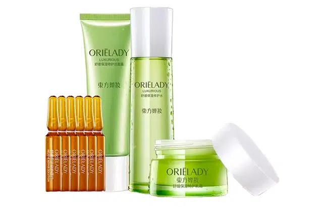 东方婵妆 舒缓保湿修护精华套装 滋润