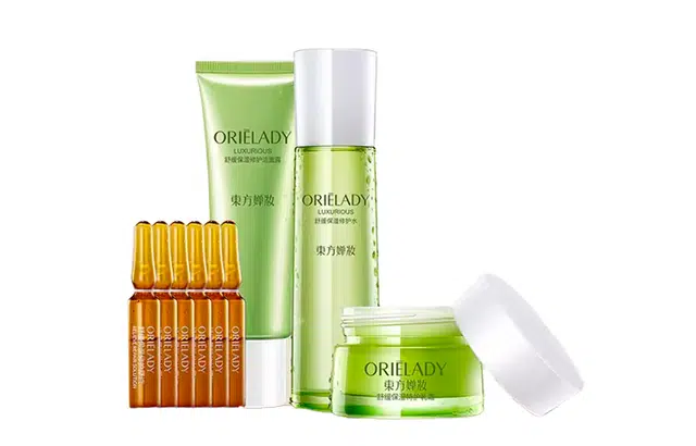 东方婵妆 舒缓保湿修护精华套装 滋润