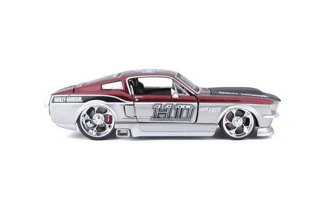 Maisto 124 1967GT 6cm
