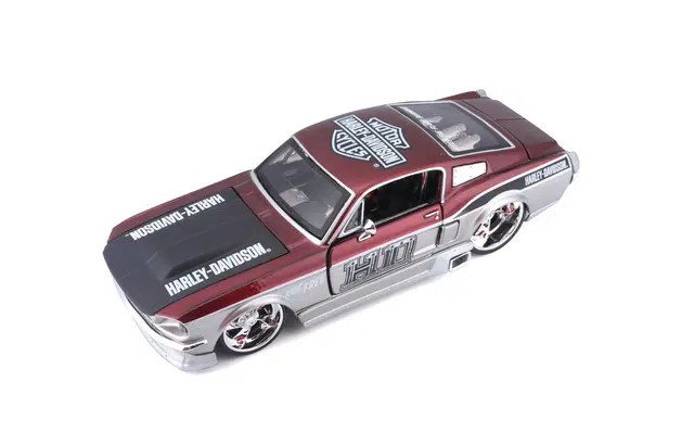 Maisto 124 1967GT 6cm