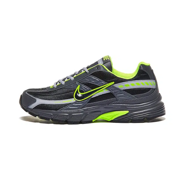 Nike Initiator y2k