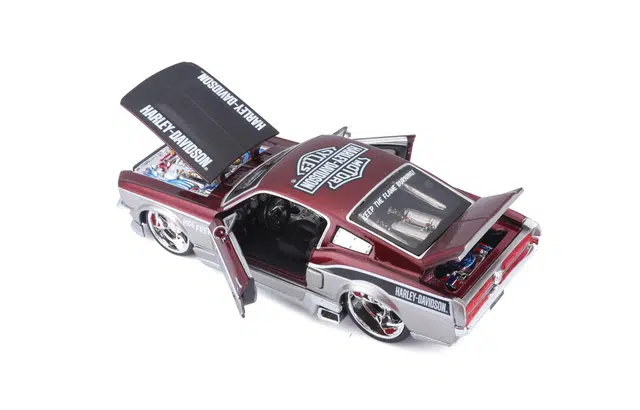 Maisto 124 1967GT 6cm