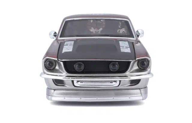 Maisto 124 1967GT 6cm