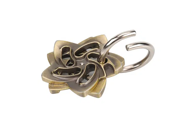 HANAYAMA Cast Puzzle Helix 5