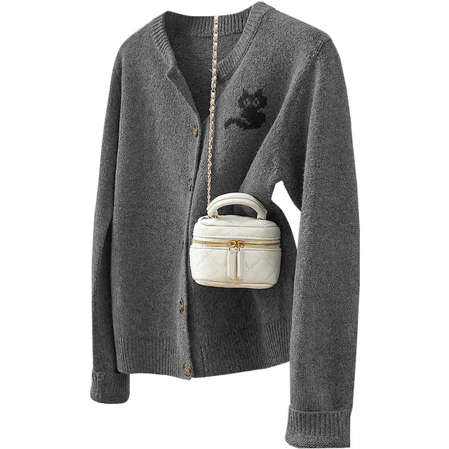 她池 学院风减龄圆领宽松款开衫单排扣针织衫 女 灰色