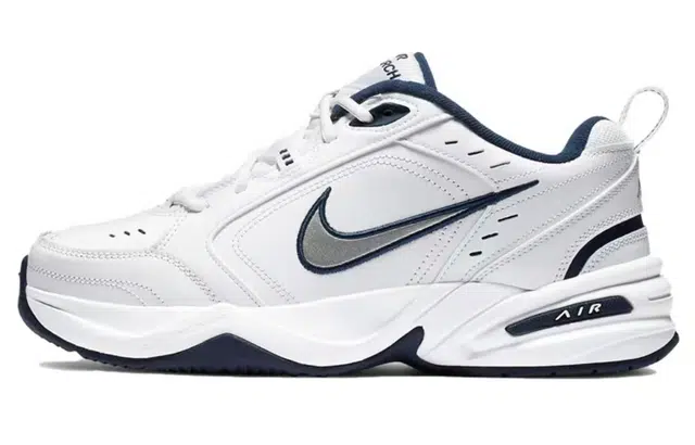 Nike Air Monarch 4