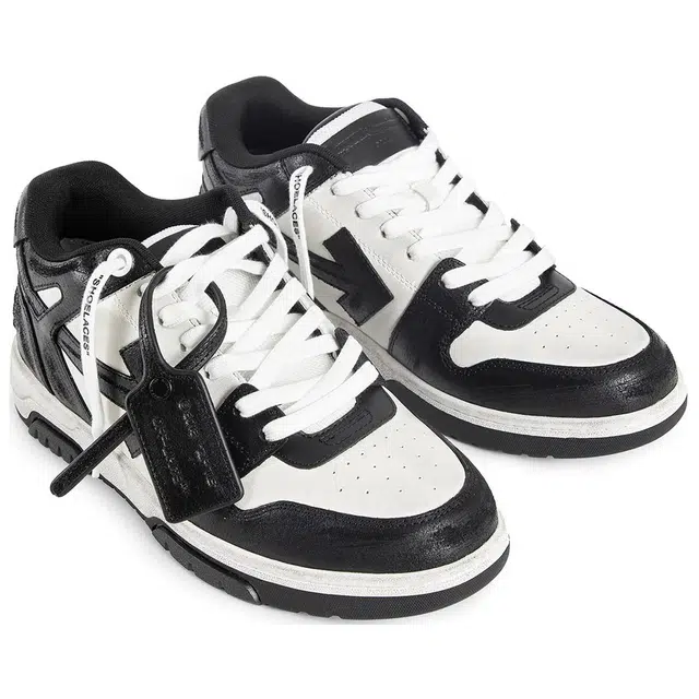 OFF-WHITE