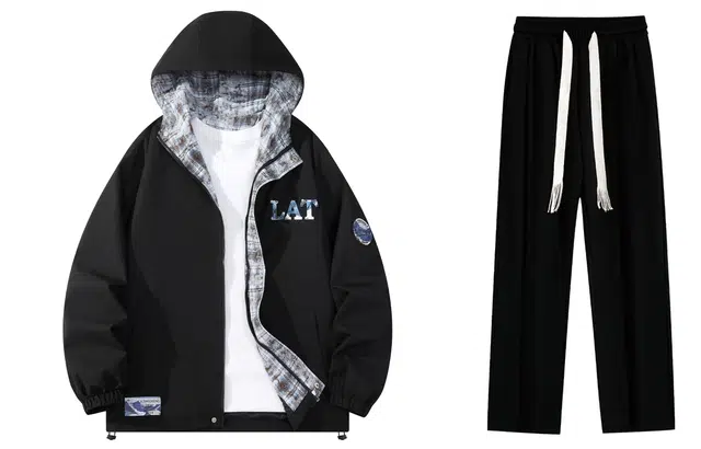 LA'T.WEEKEND Logo
