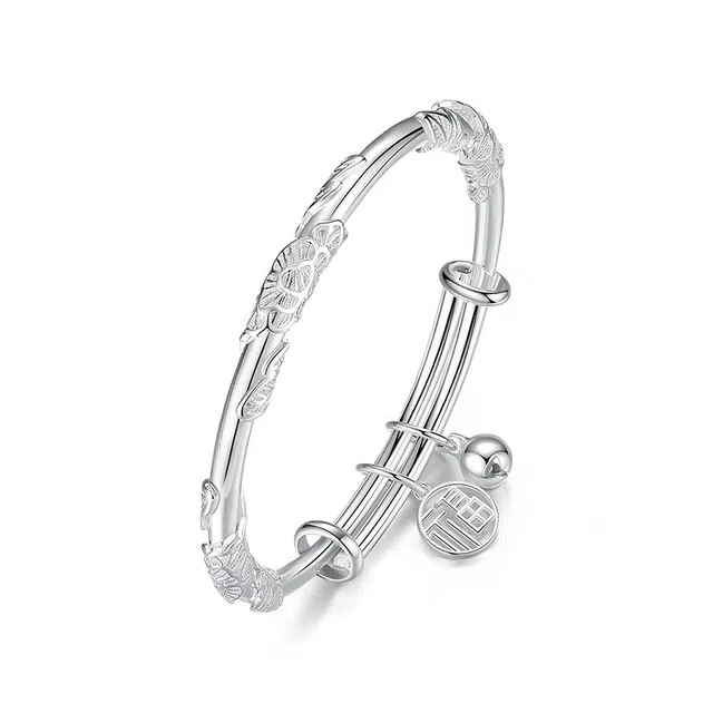 银千惠 繁花福镯 新中式花丝缠绕繁花似锦国风铃铛流苏平安纳福镯子小众轻奢高级感复古百搭可调节首饰 镂空福牌 手镯 女款 礼盒装