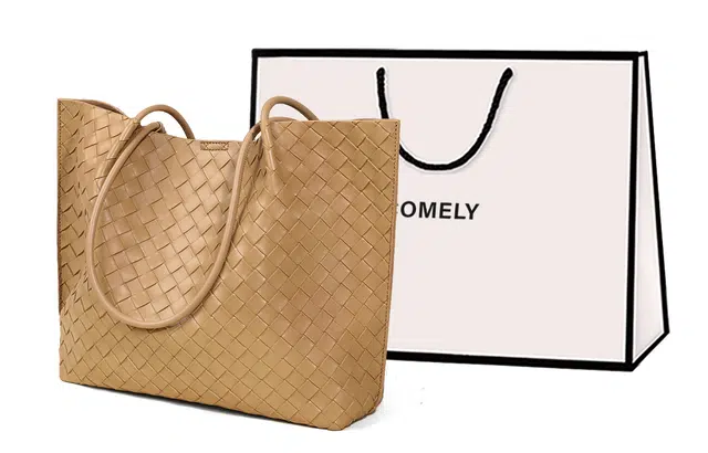 COMELY Tote