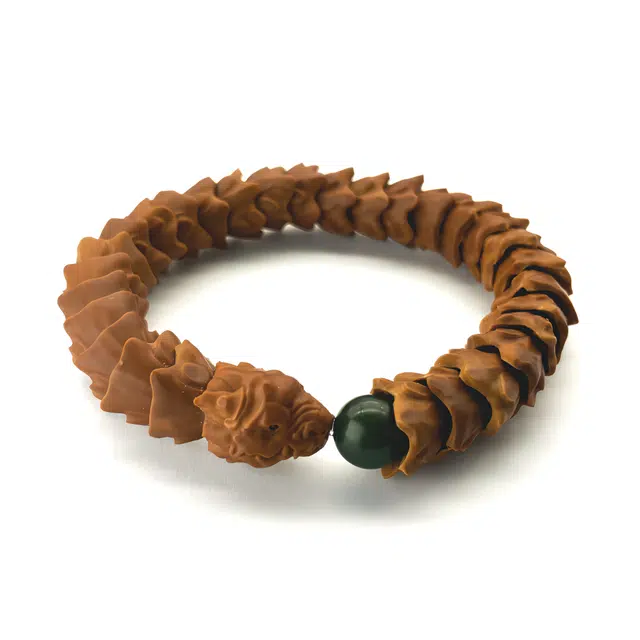 玉临门 国风龙行天下独特设计 环环相扣好运连连 橄榄核 核桃类手串 男女同款情侣款