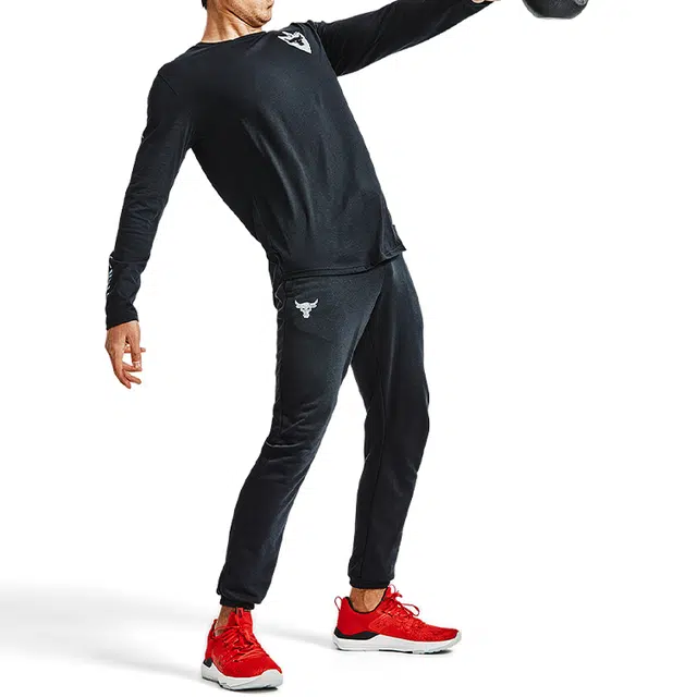 Under Armour wire T