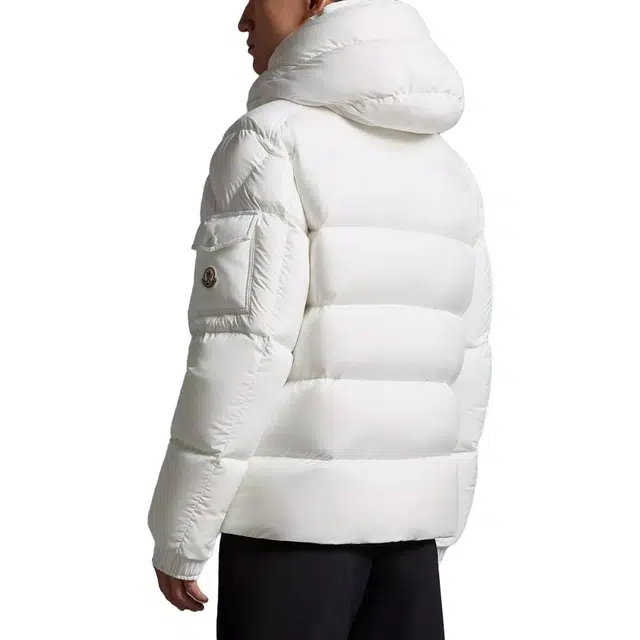Moncler Vezere Short Down Jacket Logo