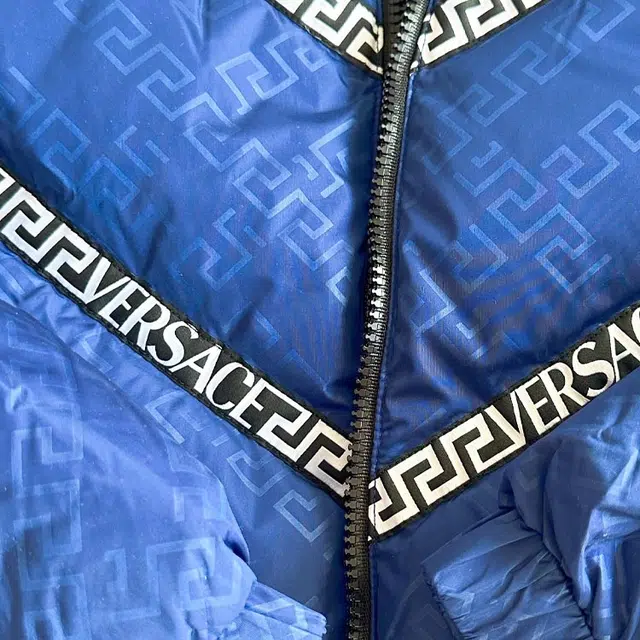 VERSACE