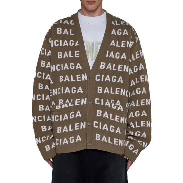 Balenciaga FW23 LogoV