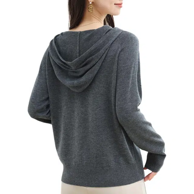 恒源祥 时尚连帽百搭套头纯色毛衣 女款