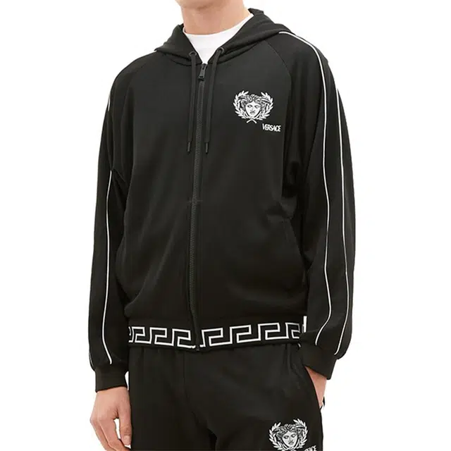 VERSACE