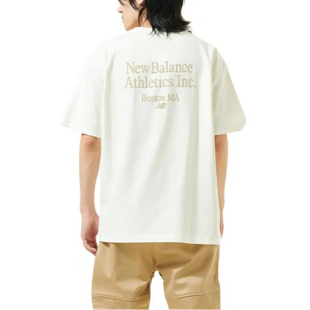 New Balance logoT
