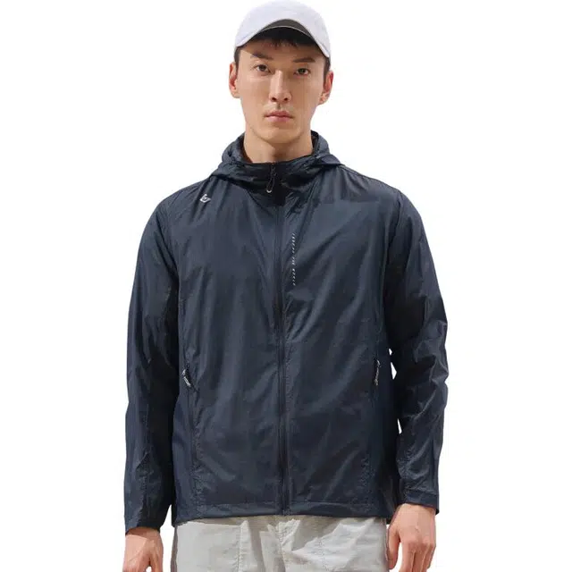 探路者 纯色连帽拉链透气舒适 超轻透气防紫外线防晒服 男款 蓝岩黑