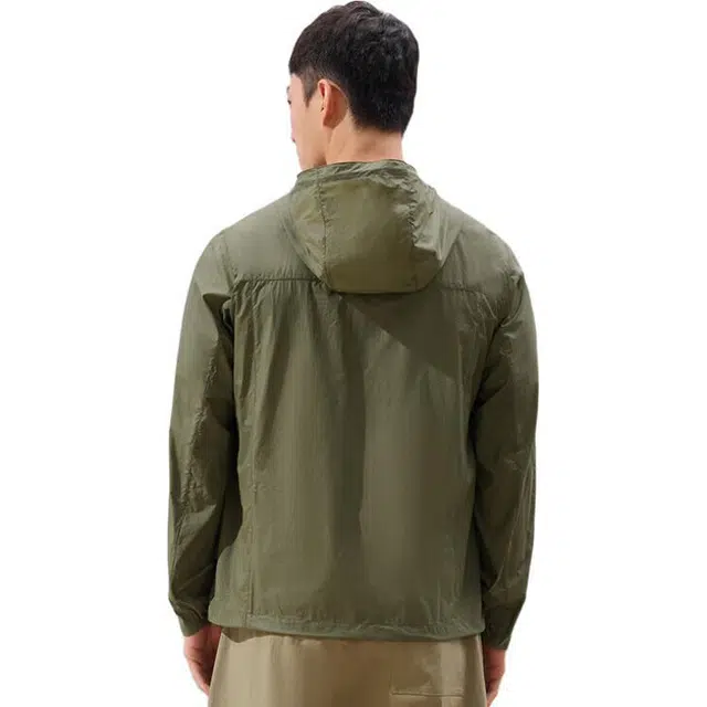 探路者 纯色连帽休闲透气舒适防晒服 男款 军绿