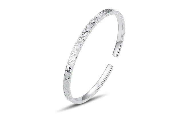 银千惠 满星河 爆闪碎冰冰满天星素圈碎银子清冷感冷淡风新中式岁岁平安小众高级肌理不规则通勤百搭首饰 锤纹 手镯 女款 礼盒装