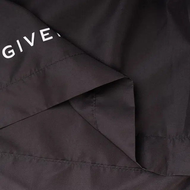 Givenchy SS23 Logo
