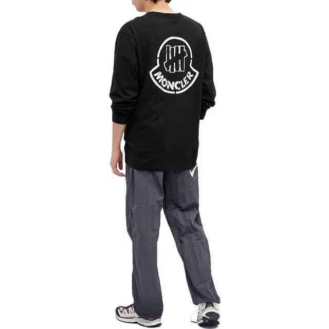 Moncler x UNDEFEATED LogoT