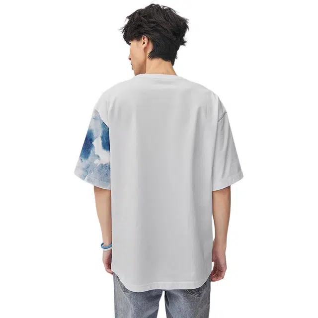 Lee T