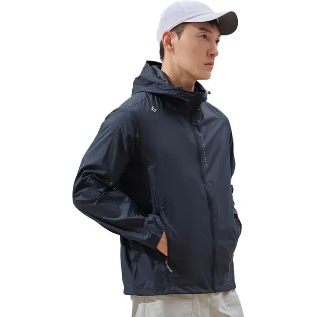 探路者 纯色连帽拉链透气舒适 超轻透气防紫外线防晒服 男款 蓝岩黑