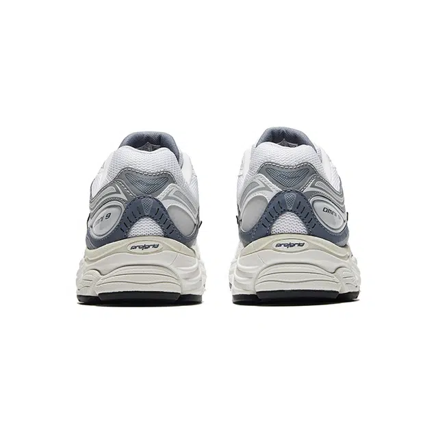 Saucony PROGRID OMNI 9