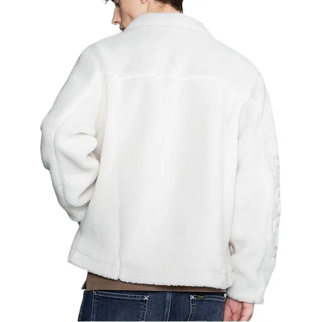 Lee