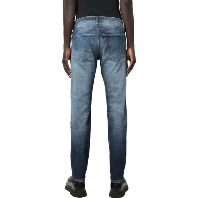 DIESEL FW22 2019 D-Strukt