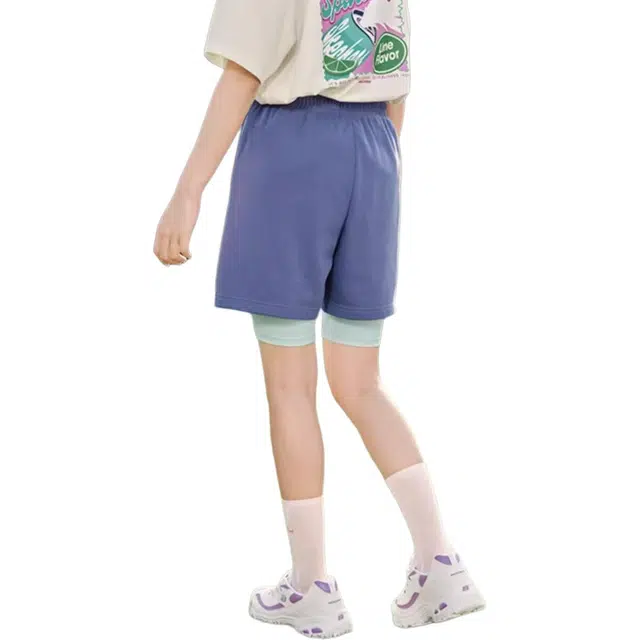 Skechers