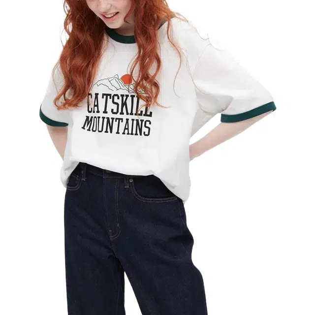 UNIQLO SS22 T