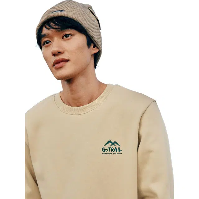 Skechers