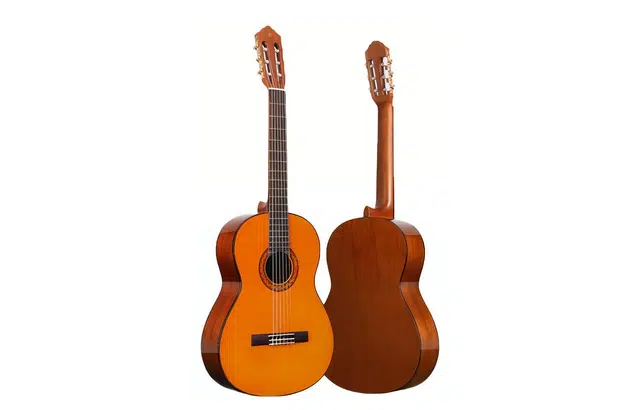 YAMAHA C C70 39