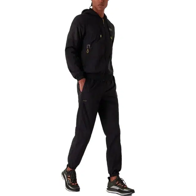 EMPORIO ARMANI FW23 EA7