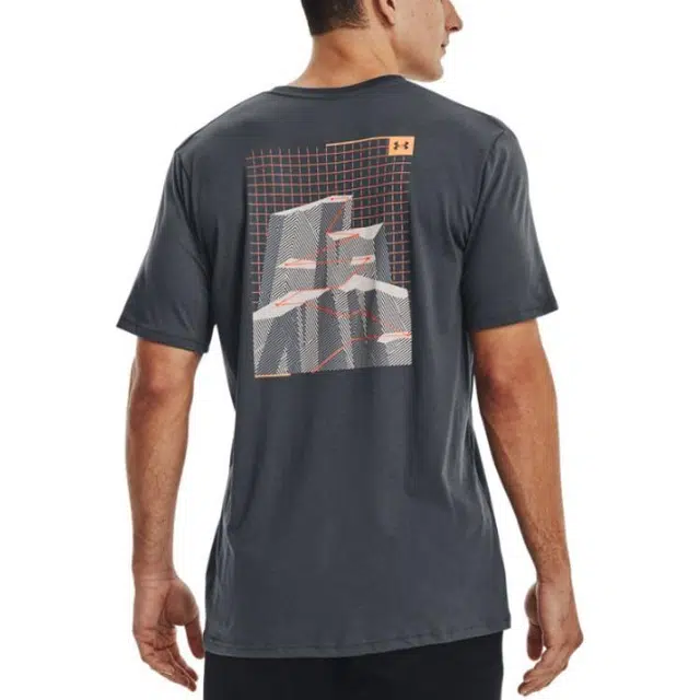 Under Armour T