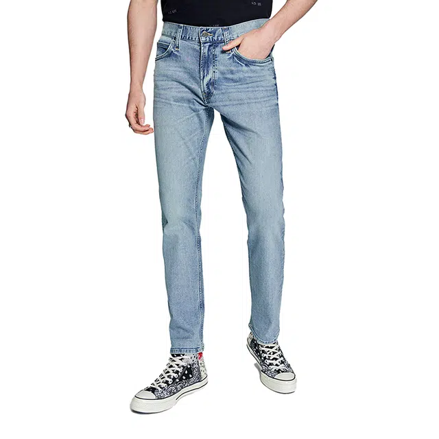 Lee