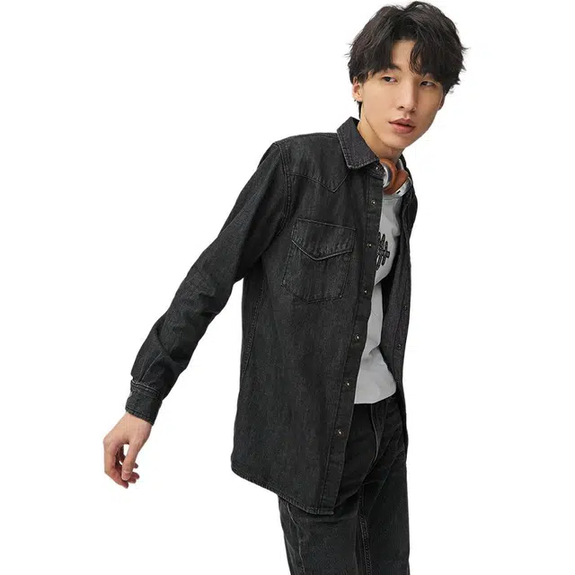 Lee