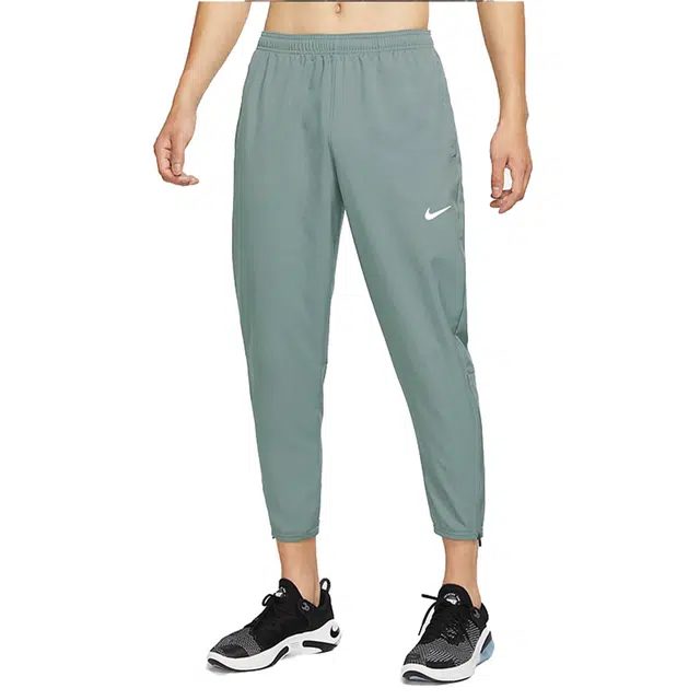 Nike Dri-FIT Challenger logo