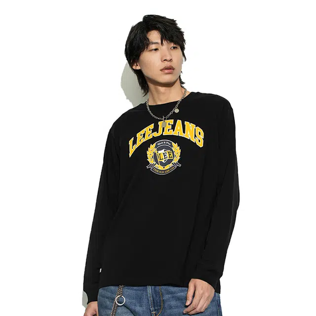 Lee FW22 T