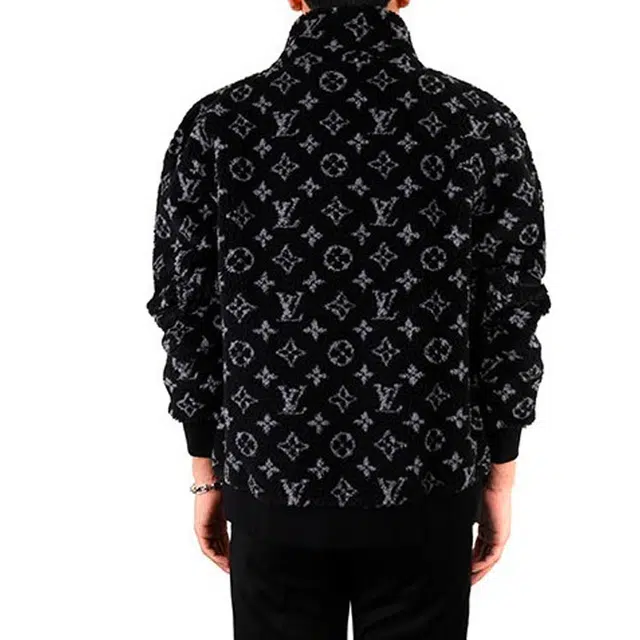 LOUIS VUITTON Monogram