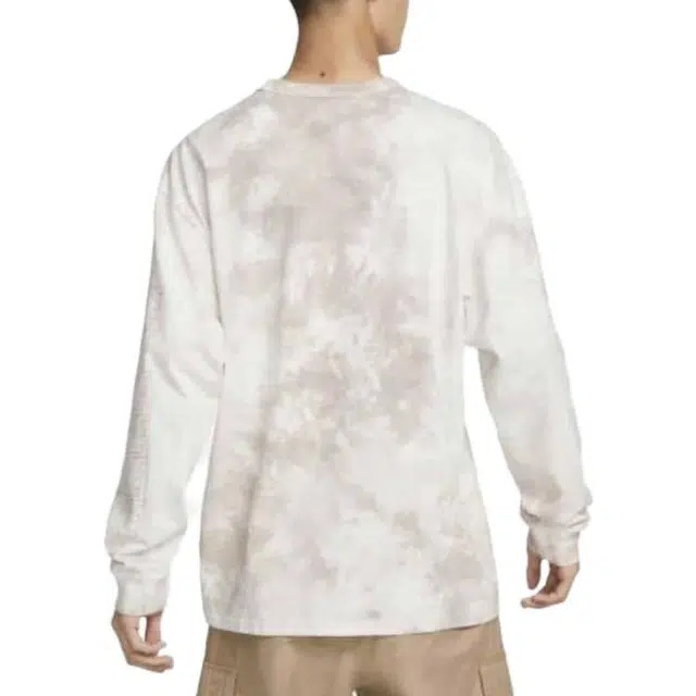 Nike T