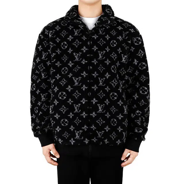LOUIS VUITTON Monogram