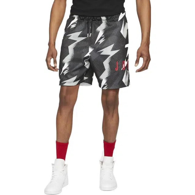 Quick Look At The Women s Air jordan 311832-010 gelekt 1 Mid Pomegranate