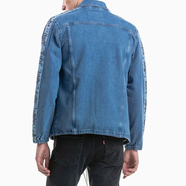 Levis