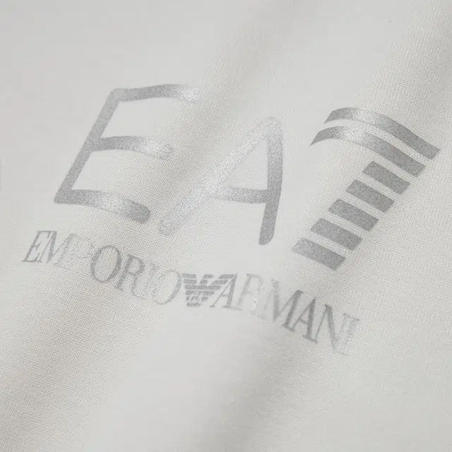 EMPORIO ARMANI EA7 FW24 Logo